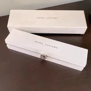 Marc Jacobs | Accessories | Marc Jacobs Swiss Analog Gold  display picture 3